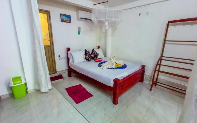 Sigiri Tarushan Home Stay