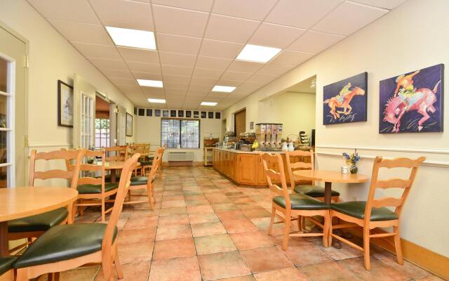 Best Western Dinosaur Valley Inn & Suites