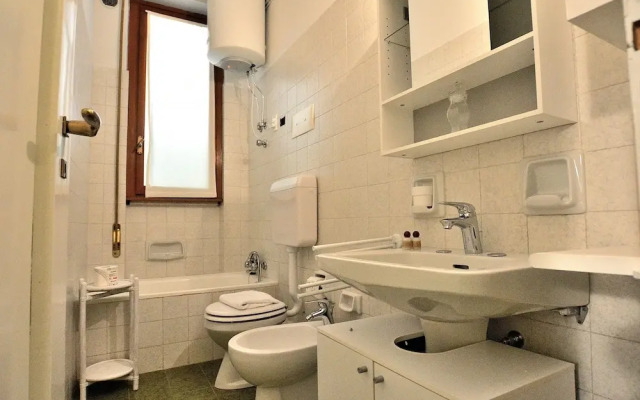 Apartment La Fiore 1 With Pool