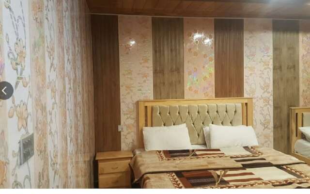 New Park Hotel & Restaurant