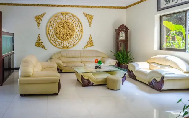 Nanjing Restaurant & Motel