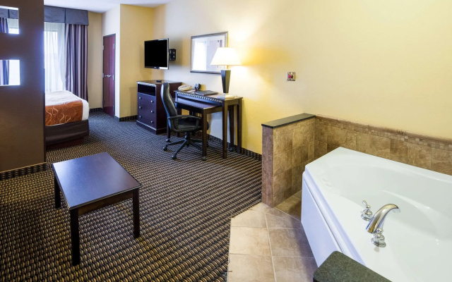 Holiday Inn Express Rochester South - Mayo Area by IHG