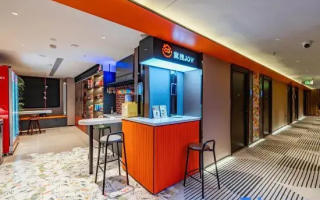 Wotuo E-sports Entertainment Hotel