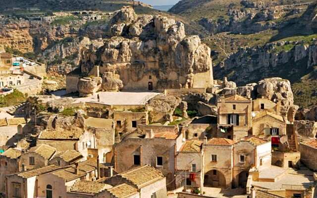 Uno Sguardo Sui Sassi