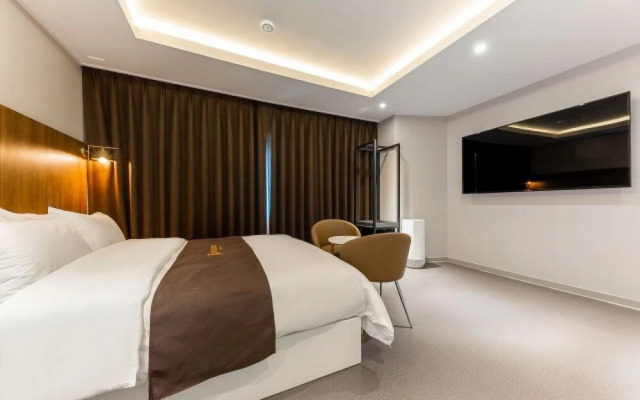 Cheonan Noblesse Hotel