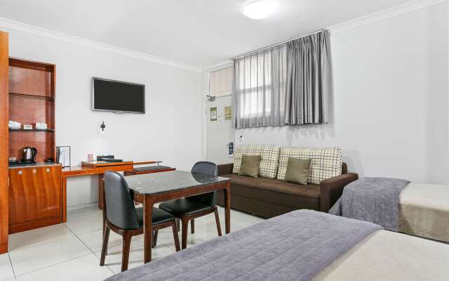 Comfort Inn & Suites Burwood