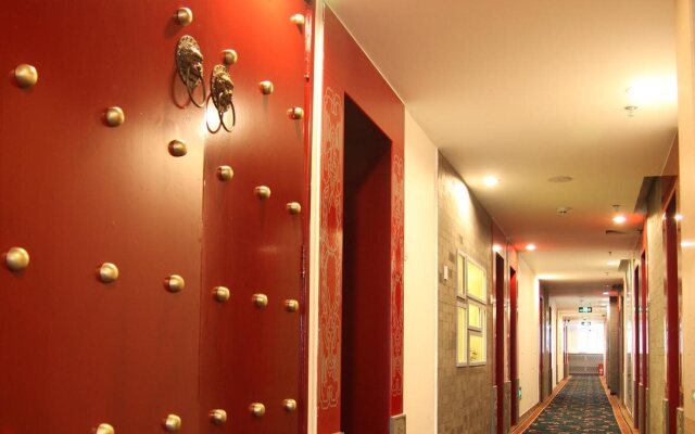 Huguosi Hotel