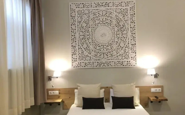 Hotel Radha