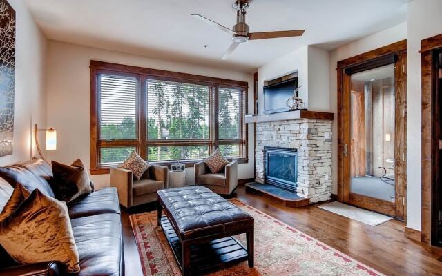 1 Bedroom Ski in, Ski Out Mountain Vacation Rental Just Steps from the Snowflake Ski Lift