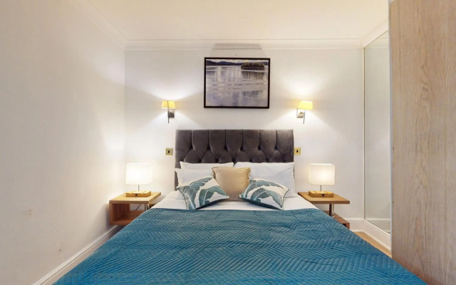 Park Lane Apartments - Clarges St