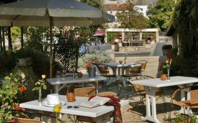 Hostellerie Du Passeur