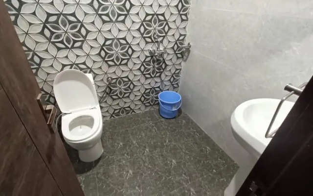85 The Ganges 2 Bhk Apartment for Homestay