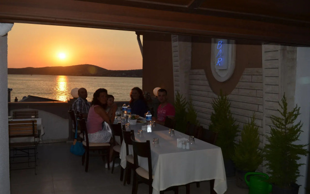 Ayvalik Palas Hotel