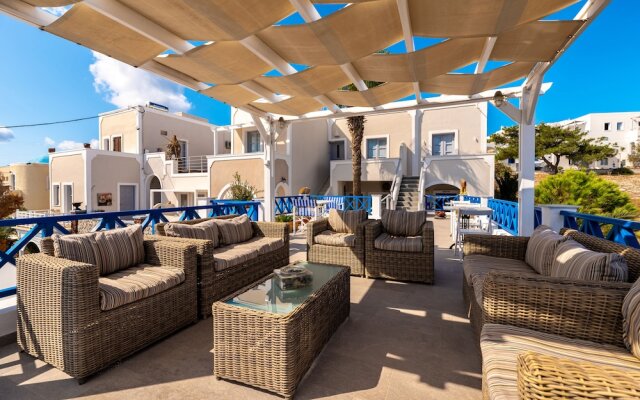 Hotel Thira