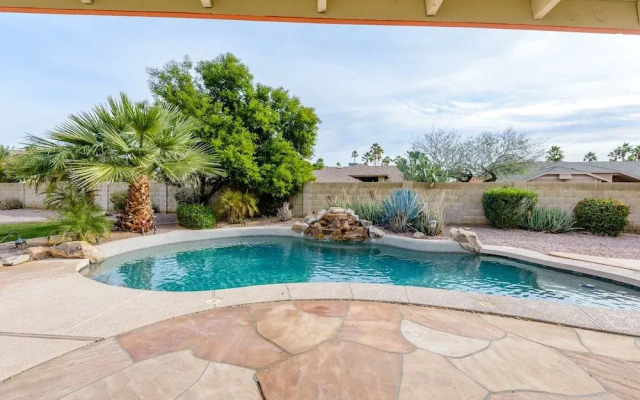 Casa Willow 4 Bedroom Home by RedAwning