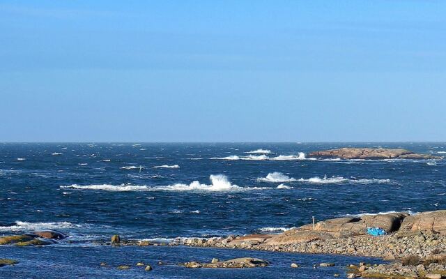 6 Person Holiday Home in Hamburgsund
