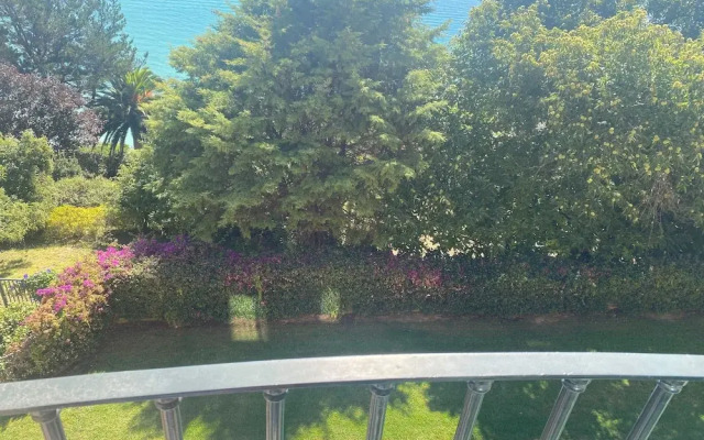 Lovely 1-bed Apartment in Portonovo, Spain