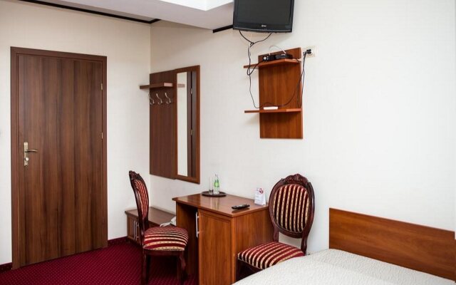 Zodiak MT Haryono by KAGUM Hotels
