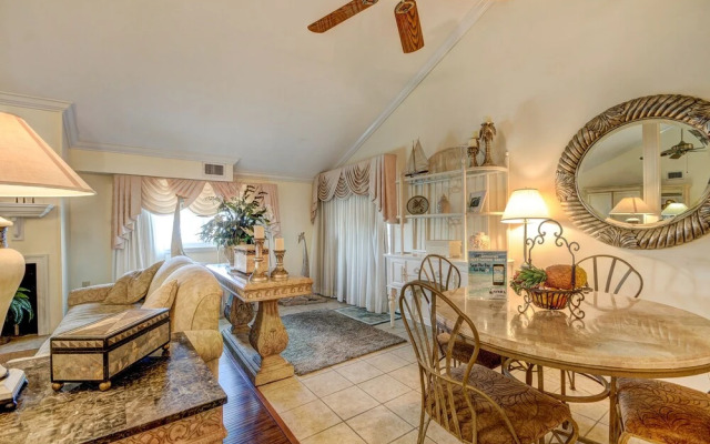 Chateau La Mer 16E Destin