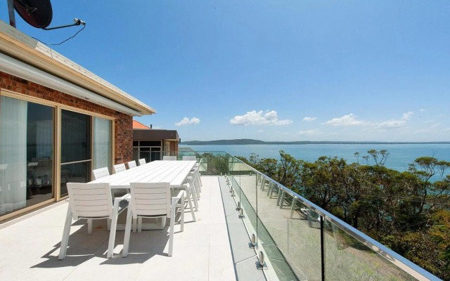 The Family Entertainer - with sweeping water views