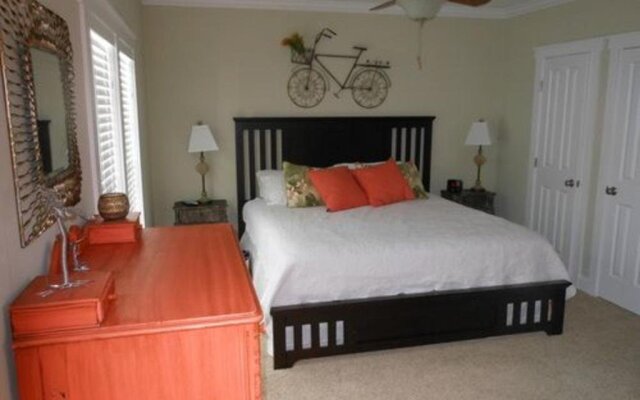 Life's A Beach 4 Bedroom Home by RedAwning