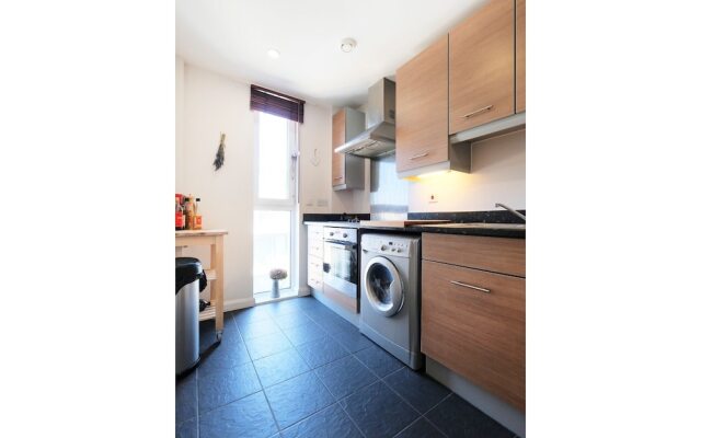 A Charming and Luxurious 2BR Flat on Walthamstow