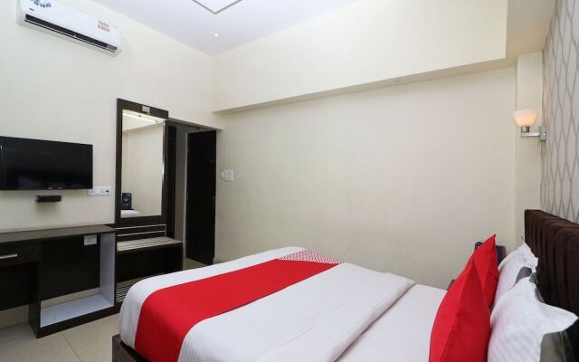 OYO 17111 Hotel Pritika