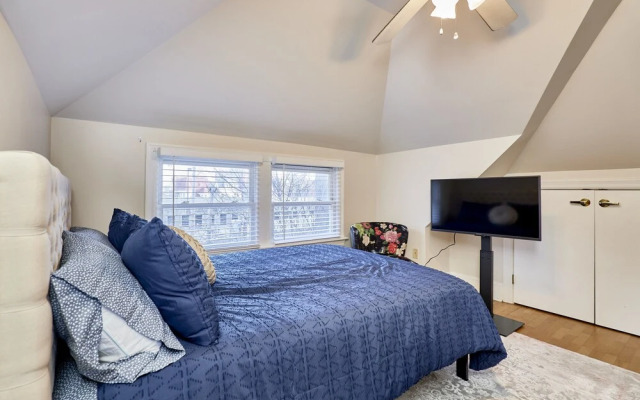 White House at Grand Central