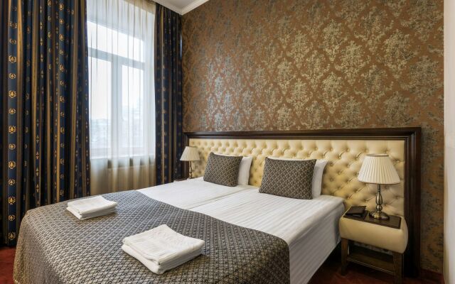 Congress Hotel