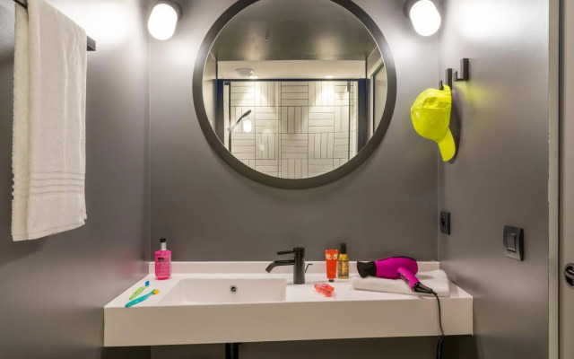 Moxy Bordeaux