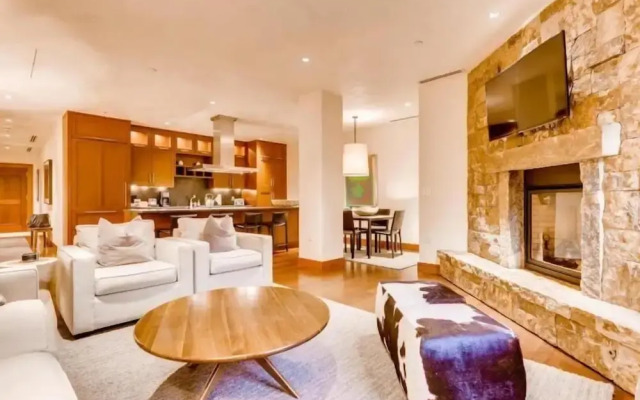 Luxury Vail Solaris Studio Vacation Rental Set at the Base of the Mountain Just Steps From the Gondola