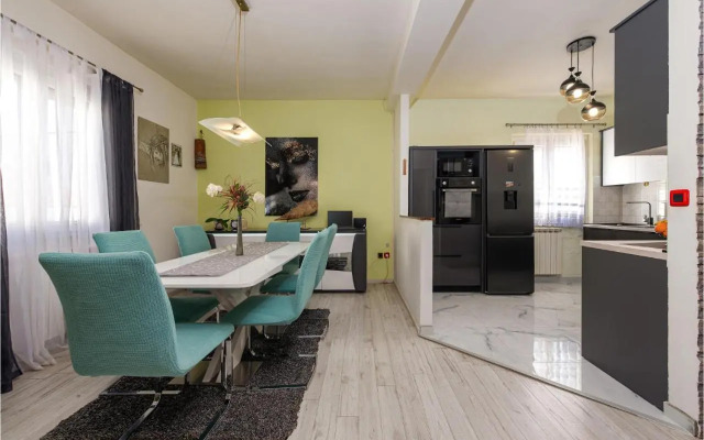 Two-Bedroom Apartment in Bibinje