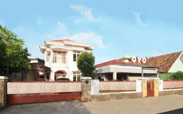 OYO 2593 Mawar Homestay
