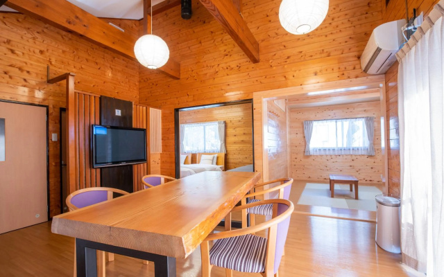Kawaguchiko country cottage Ban – Guest Rooms – Fujikawaguchiko
