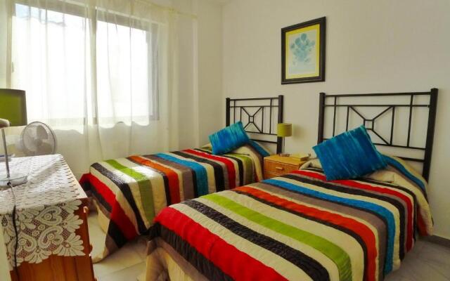 Carabeo 99 - Sleeps 4