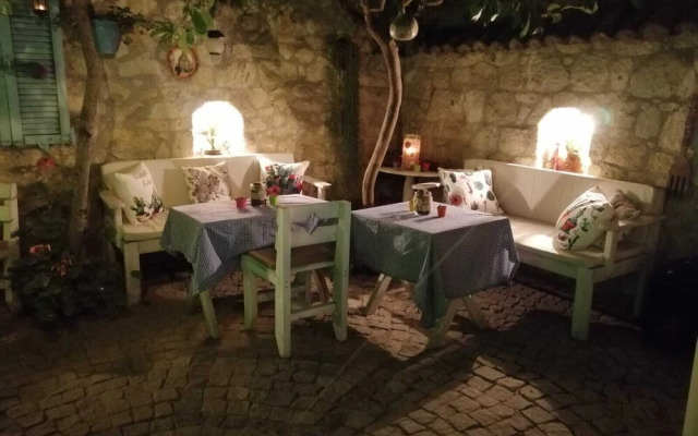 Kaktushan Otel