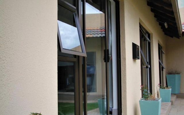 Mahem Manor Guesthouse