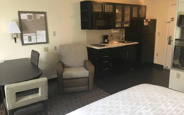 Candlewood Suites Fort Wayne by IHG