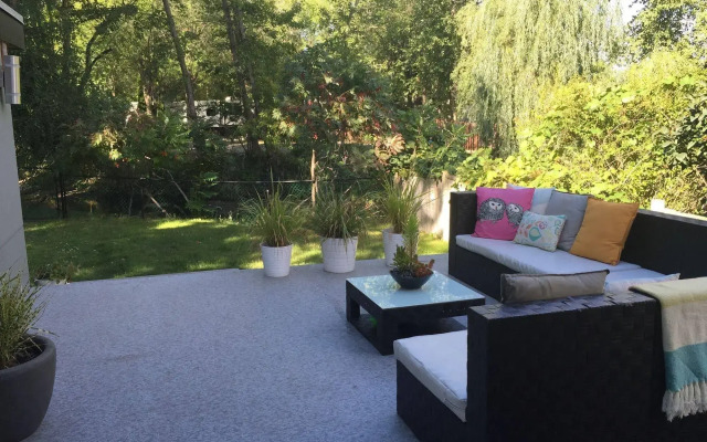 Serenity Stay Bed & Breakfast