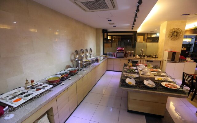 Tower Hill Hotel