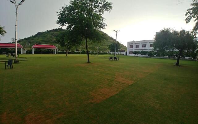 Chandni Midway Resort