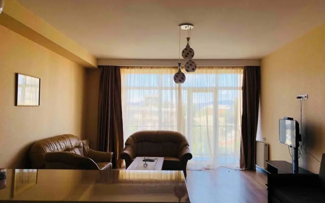 Nearby Chavchavadze Ave Sweet Home With Terrace
