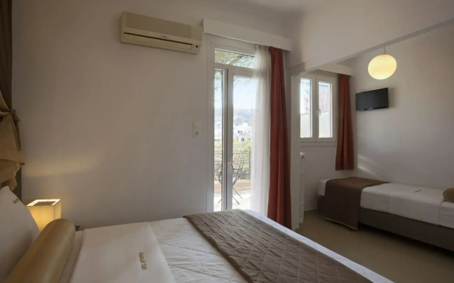 Metropolis Hotel