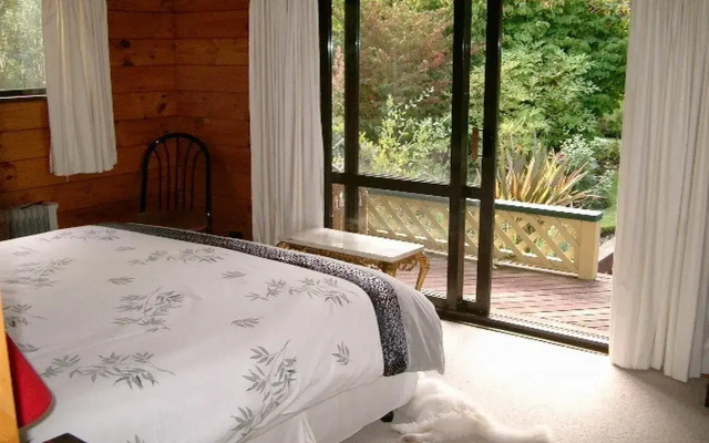Aultmore Hollow Bed and Breakfast