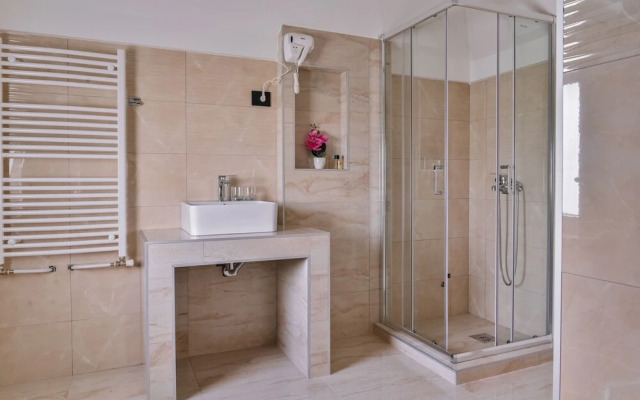 Hotel Aline