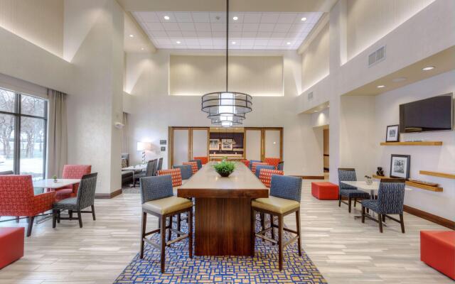 Hampton Inn & Suites Dallas/Plano-East