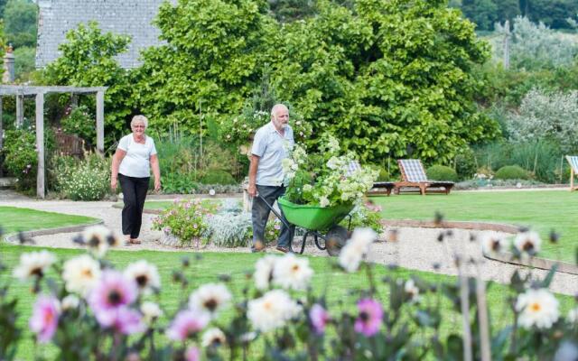 Summer Lodge Country House Hotel