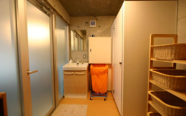 Weekly SHO Hotel Namba