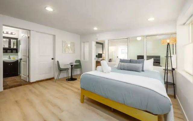 Studio In Carlsbad Village
