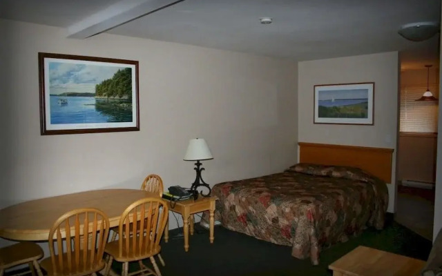 The Suites at Waskesiu